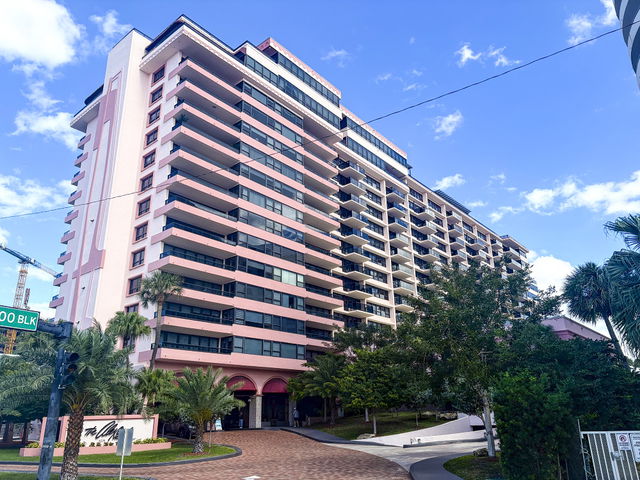 The Alexander Condo photo 2